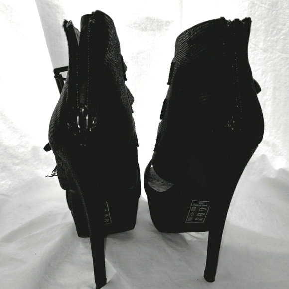 Platform Stilettoes EUC ❤️ - Picture 7 of 11